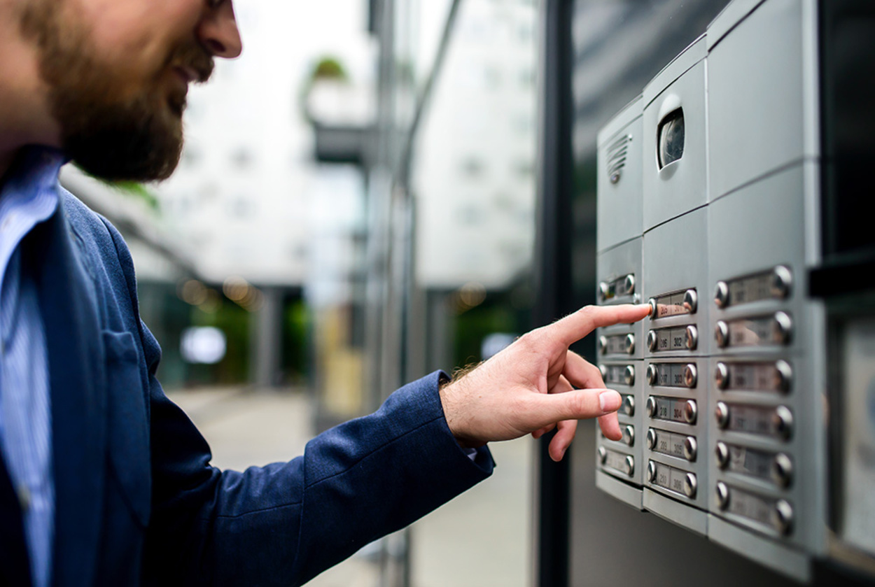 Sprech­anlagen bei P&H Elektrotechnik GmbH in Oberasbach